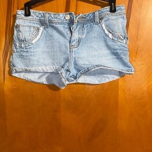Light wash low rise jean shorts